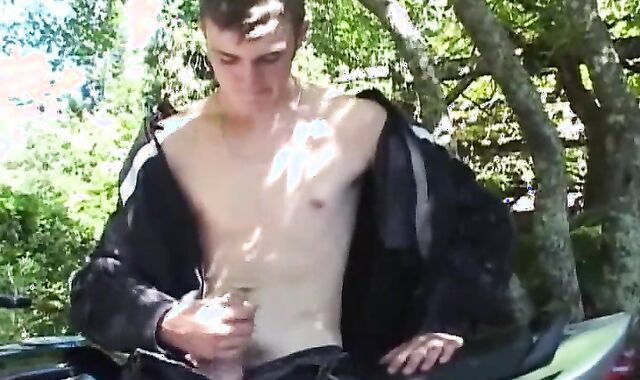 Next Door Masculine:voyeur From Street Bike to Edible Unleash