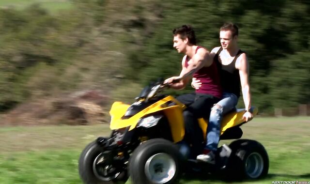 Next Door Lad:voyeur 2 Jocks Neat Up After a Rail