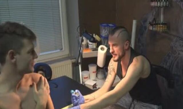 fleshy Hook-up For money In A Tat Studio