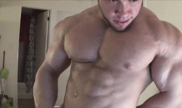 Bodybuilder webcam