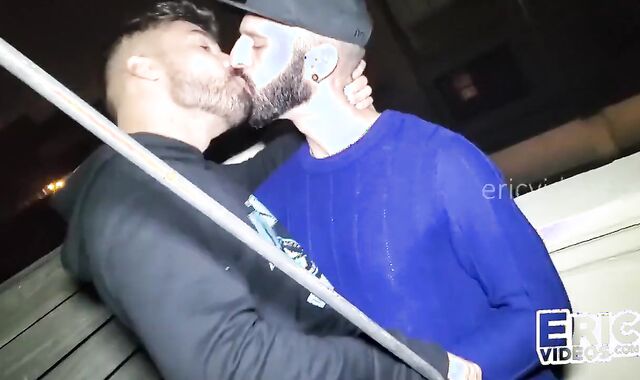 Dann Greyn spycam&voyeur Romeo Davis spycam-voyeur His neighbor porked Him On The Ro