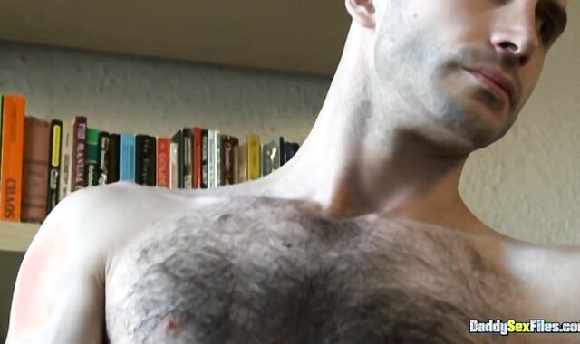 DaddySexFiles.com:spycam Bay with bald Hand-job