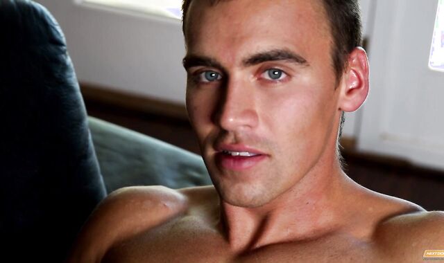 Next Door Masculine spycam-voyeur Euro stroking