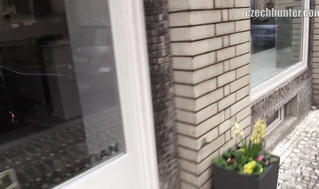 Czech Hunter:voyeur A Disappointing 3 way That Never Was