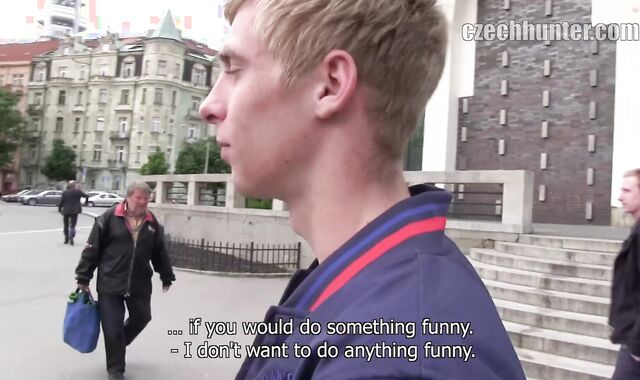 Czech Hunter:spycam Angelic Seduction in the Park