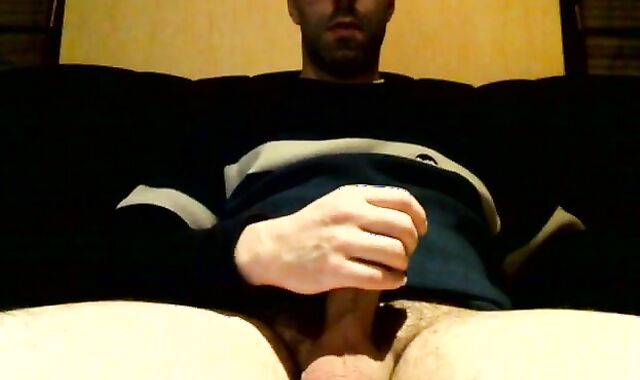 Hakim allEin Daheim melkT gensslich seInen feinen Rahm heraus