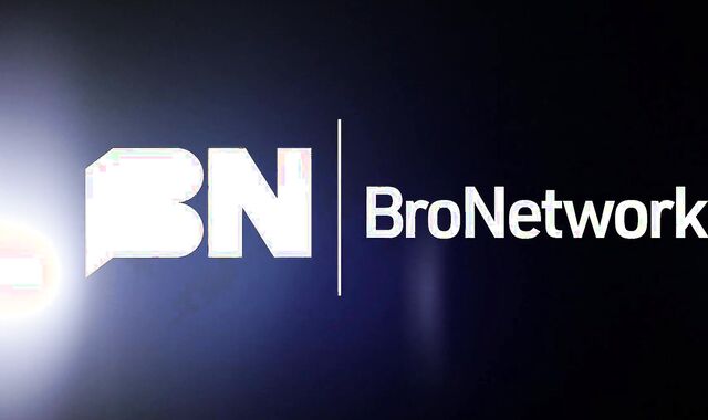 HotAFmen:voyeur The Dance of Self-Elation with Phillipe