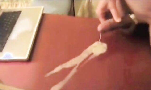 Unlimited Cum Supply for This Horny Amateur Man!