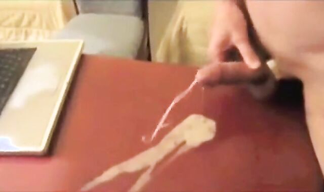 Unlimited Cum Supply for This Horny Amateur Man!