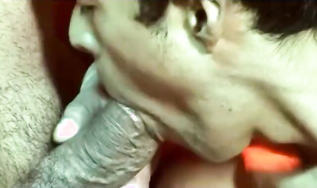 Parent's teenie marionette