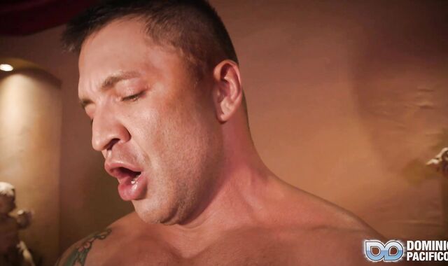 FetishMen voyeur-spycam Fat Dominic Pacifico virginity groaning