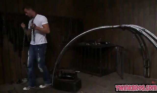 The wazoo slavemaster voyeur&voyeur Rusty Stevens