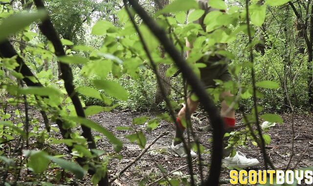 scoutboys:spycam Unloading on the Woods Floor
