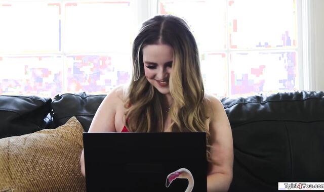 Im giving my shemale gf backdoor access