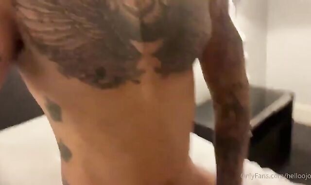 phat Tattooed Top luvs plumbing subordinated Youngster