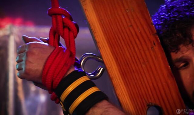 Fetish Power:spycam Packing Depths with Heath's Ginormous Blast