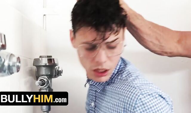 Hellion Him voyeur-voyeur obscene Security Guard Made Bullied youngster deepthroat his pipe In Swap For Rubber