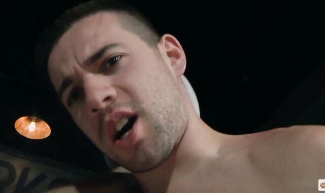 Torrid Mansion spycam-voyeur Muscly jock dreams for rapid lovemaking outdoors