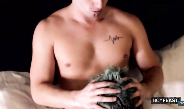 BoyFeast.com voyeur-voyeur Jock Harper Milky need rigid plunging