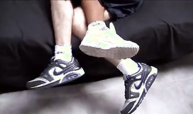 GPB voyeur/voyeur excellent twunk plumbing A messy twunk