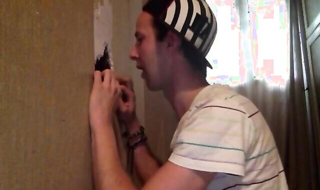 Youthful phat arab inexperienced tearing up