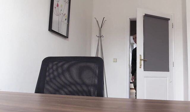 Muddy Scout:spycam A Sexually attractive Driving Job for the Bashful Youngster