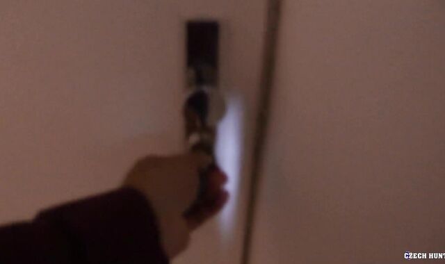 Czech Hunter:voyeur When Property Viewing Takes an Sudden Turn