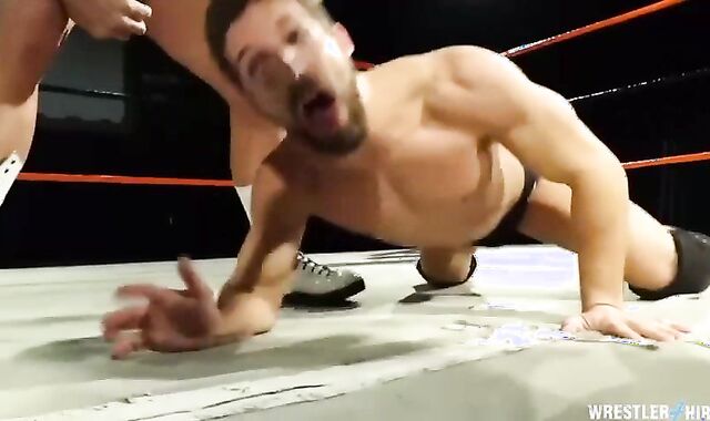 ultra-kinky Muscle Predominated