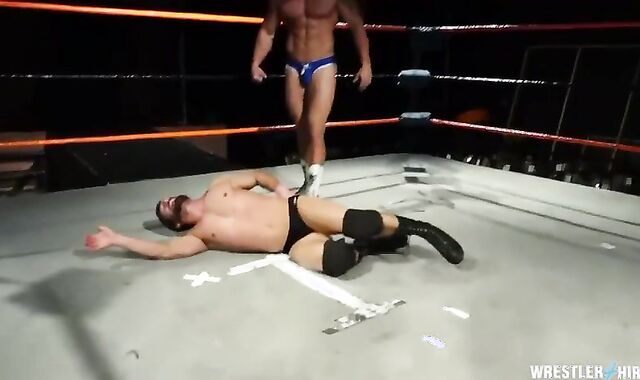 ultra-kinky Muscle Predominated