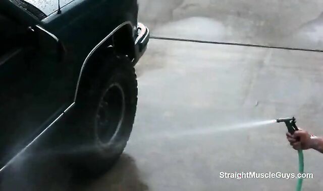 Spoken Muscle sir Washes Van