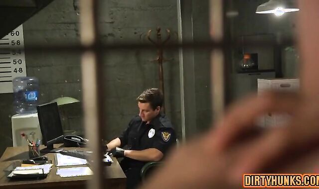 Muscle youngster Supremacy With mayo load