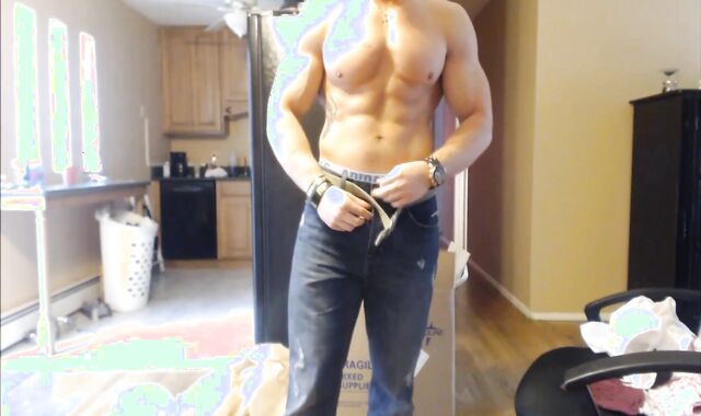 Wordy dom Cub strips Down