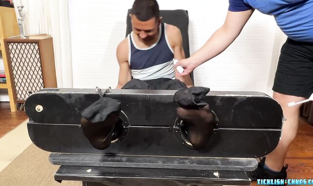 Ticklish Chubs spycam-spycam Matt kittle