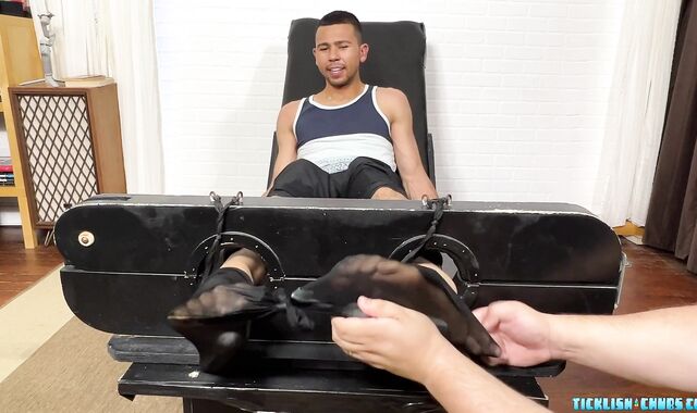 Ticklish Chubs spycam-spycam Matt kittle