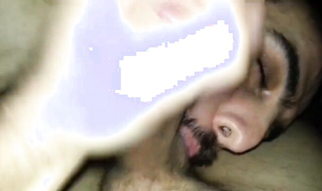 Chupando as bolas e o pau do hetero amigo - amador, blowjob, latin 3