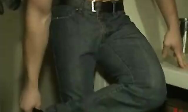 teenager Providing blow-job In restrain bondage Sesh