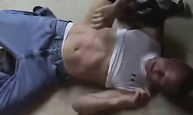 Gut Kicking amoral Vs Steven Thomas