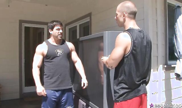 Manmeat Daily:spycam Inches of Enjoyment:spycam Beefstick and Vince