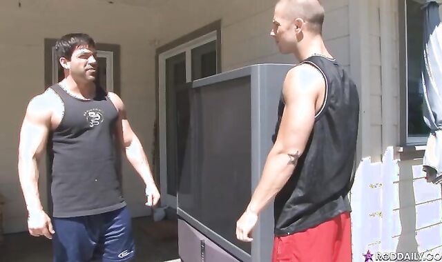 Manmeat Daily:spycam Inches of Enjoyment:spycam Beefstick and Vince