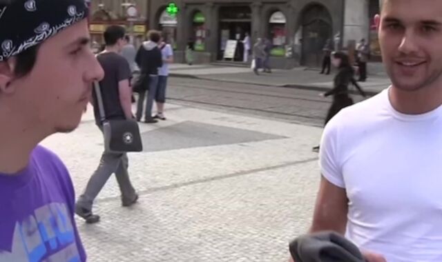 Czech Hunter:voyeur spycam$25K for a Taste of Curiosity