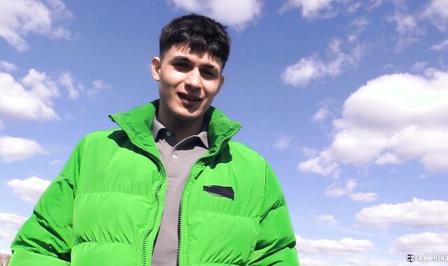 Czech Hunter:spycam From Package to Zeal:voyeur A Barred Find