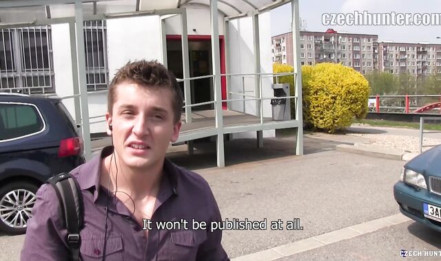 Czech Hunter:spycam Sport and More with the Bag-Carrying Cub