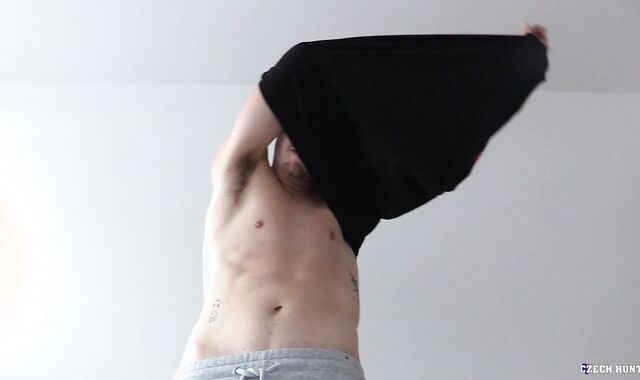 Czech Hunter:voyeur Spinning Thru My Guest room