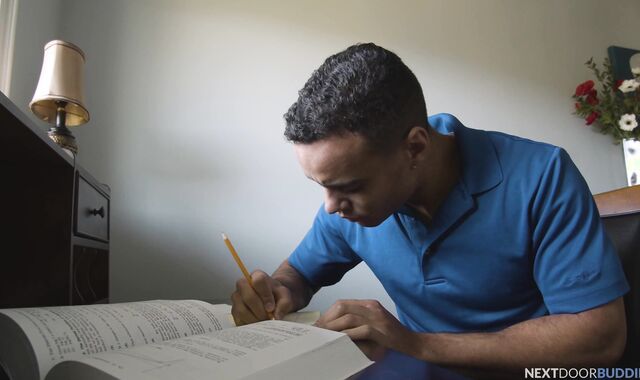 Next Door Homies:voyeur Beyond Textbooks,spycam Deeper Into Cravings