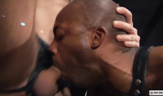 HotHouse.com:voyeur Rigid blowing gigantic trunk