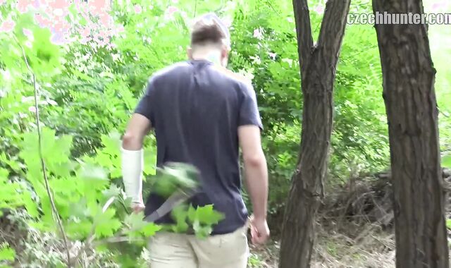 Czech Hunter:voyeur First-ever Encounter with a Wounded Heart