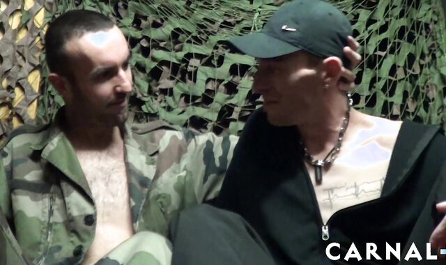 jalifstudio:voyeur Sports Gear Paramour Takes a Huge Explosion