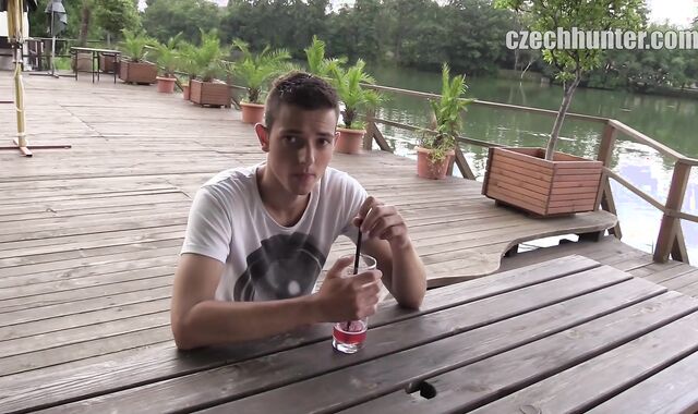 Czech Hunter:spycam Bootlessly on Prague's Beaches