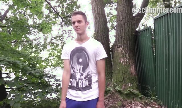 Czech Hunter:spycam Bootlessly on Prague's Beaches