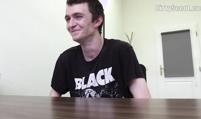 Sloppy Scout:voyeur Bare Dudes Inspire Teenie Plumber's Imagination